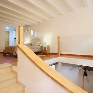 https://duplex-en-planta-baja-junto-a-la-catedral.catalonia-hotels.com